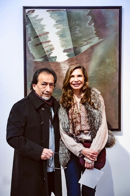 David Aguilar felicita Soledad Seminario muestra colectiva Artmotiv 2022